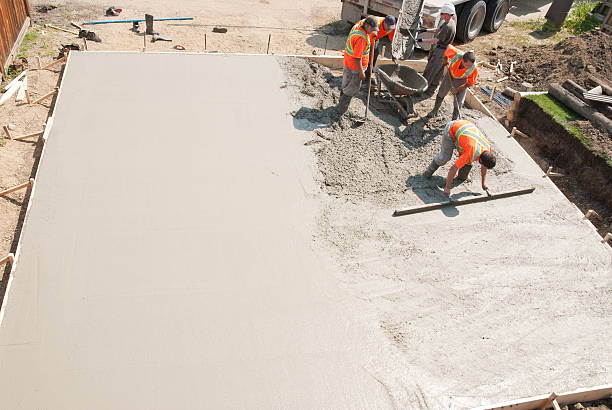Best Custom Concrete Contractor  in Horizon City, TX